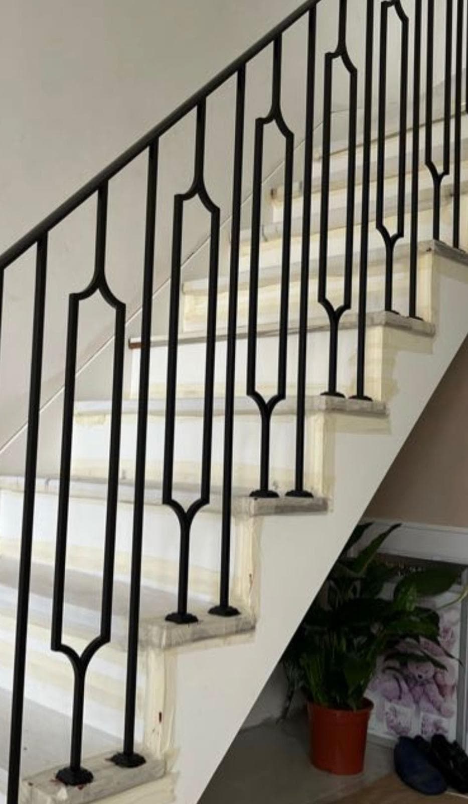 Compact Metal Staircase for Small Spaces